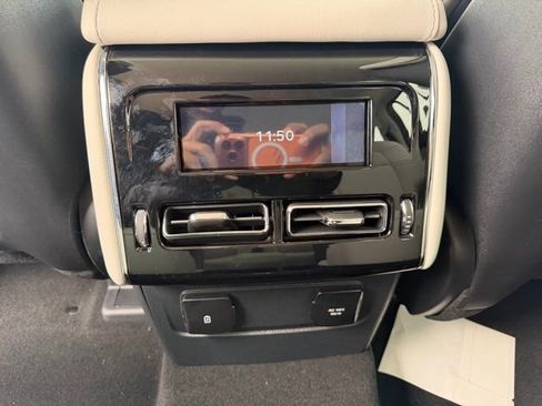 New 2026 Lincoln Aviator AWD image 16