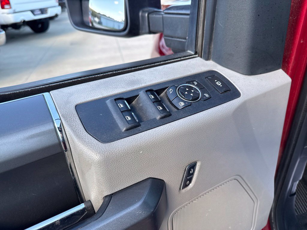Used 2017 Ford F250 XLT w/ XLT Premium Package AWD/4WD image 24