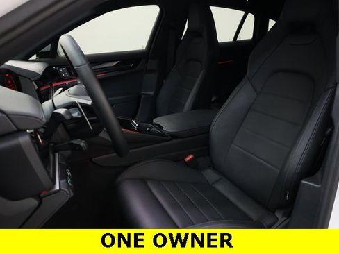 Used 2024 Porsche Panamera 4 image 7