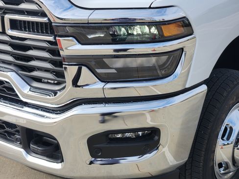 New 2026 RAM 3500 Tradesman AWD/4WD image 6