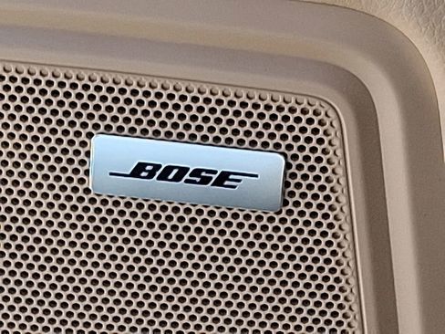 Used 2025 Porsche Macan image 25