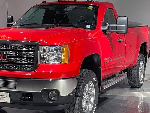 Used 2011 GMC Sierra 2500 SLE w/ SLE Preferred Package AWD/4WD image 15