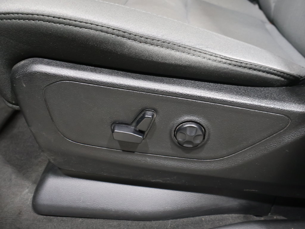 Used 2020 RAM 1500 Big Horn AWD/4WD image 11