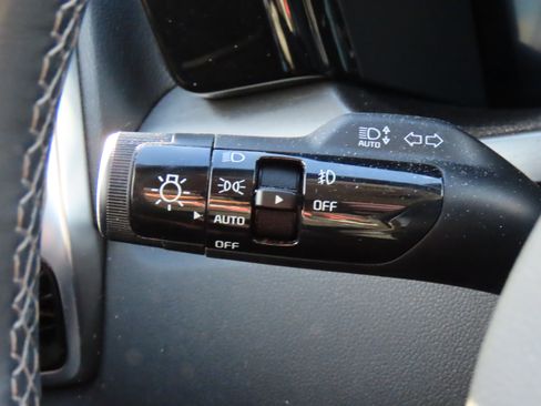 Used 2023 Kia Sorento SX image 32