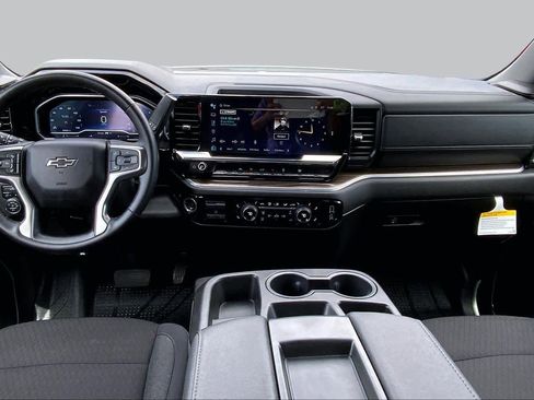 Used 2024 Chevrolet Silverado 1500 RST w/ Rally Edition RWD image 16