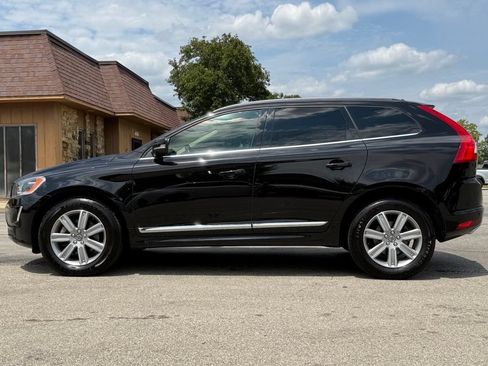Used 2017 Volvo XC60 T5 Inscription w/ Preferred Option Package FWD image 2