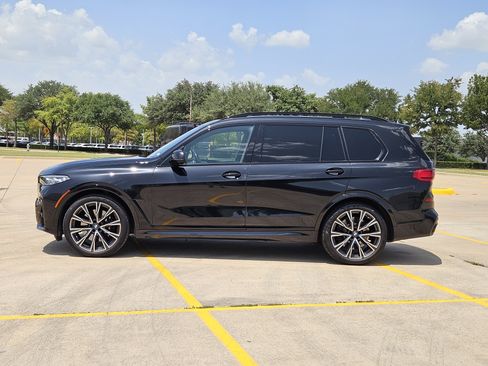 Used 2022 BMW X7 M50i AWD/4WD image 3