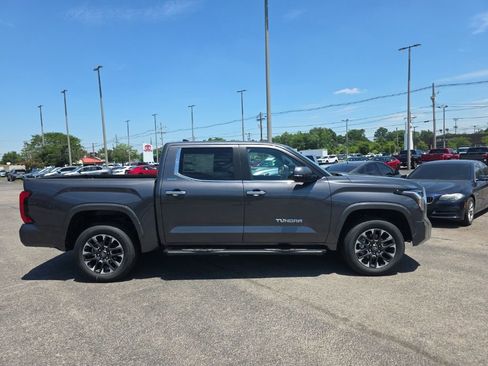 New 2026 Toyota Tundra Limited AWD/4WD image 3