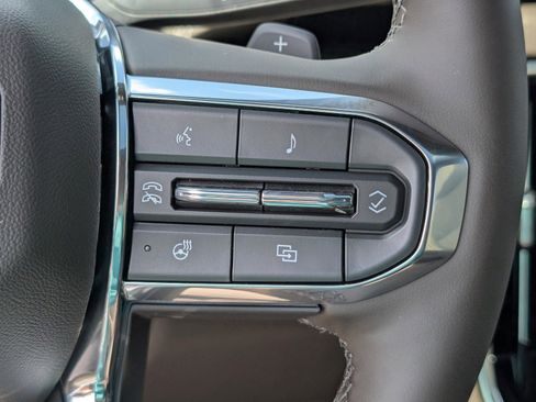 Used 2025 GMC Yukon Elevation w/ Technology Package image 21