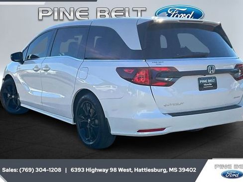 Used 2024 Honda Odyssey Sport image 2