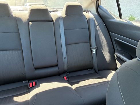 Used 2025 Nissan Altima 2.5 SV image 36