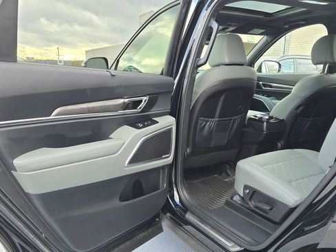 Used 2023 Kia Telluride SX Prestige X-Pro image 17