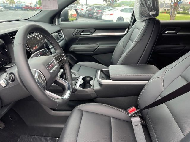 New 2027 GMC Terrain Elevation w/ Elevation Premium Package FWD image 8