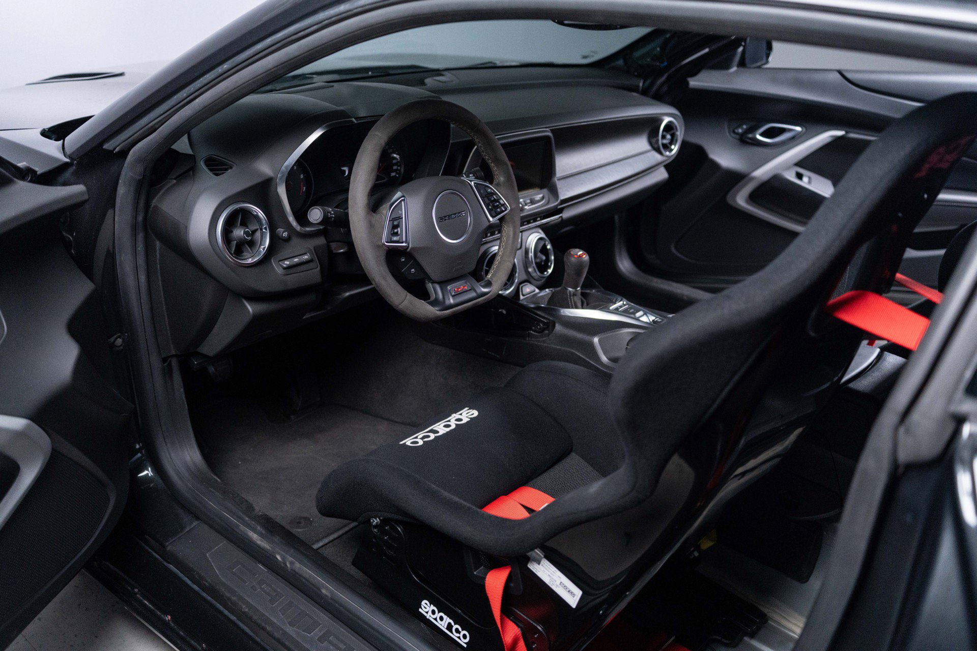 Used 2018 Chevrolet Camaro SS RWD image 46