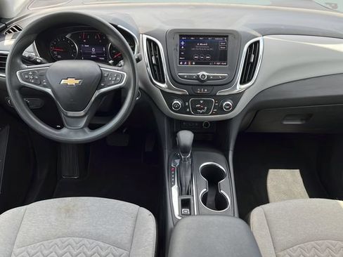 Used 2022 Chevrolet Equinox LS w/ LS Convenience Package AWD/4WD image 12