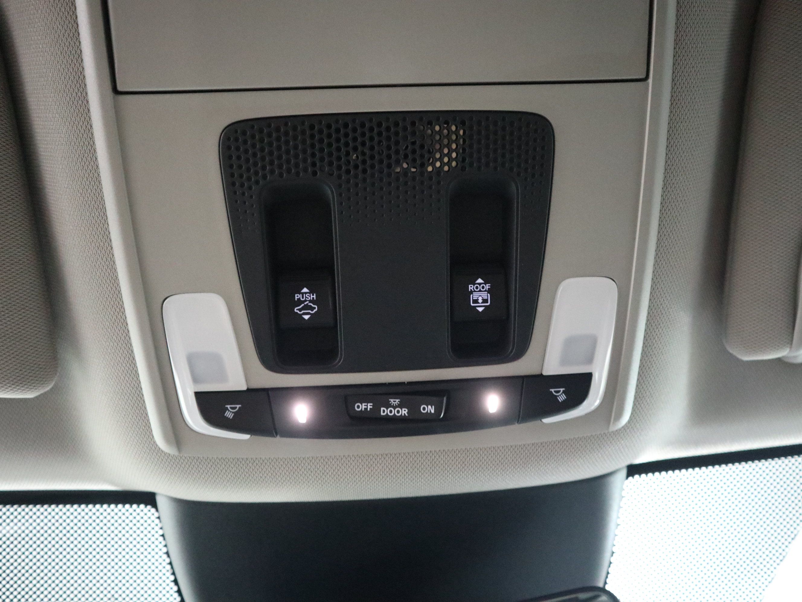 Used 2024 Honda Pilot Elite image 37