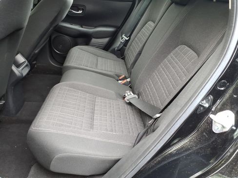 Used 2023 Honda HR-V LX image 6