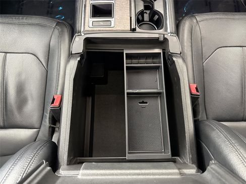 Used 2019 Ford Expedition Max Limited image 37