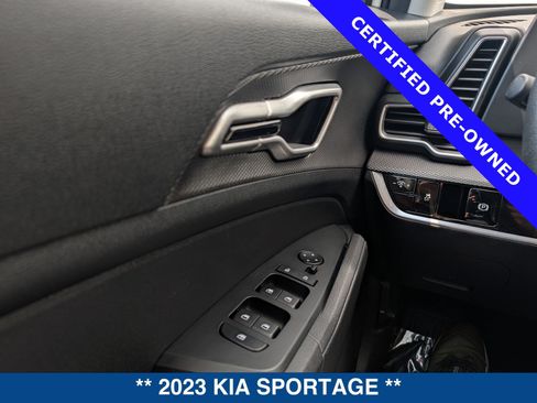 Used 2023 Kia Sportage LX AWD/4WD image 24