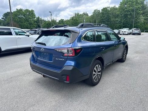 Used 2022 Subaru Outback AWD/4WD image 3