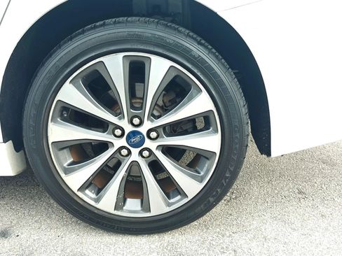Used 2020 Ford Fusion SE AWD/4WD image 34
