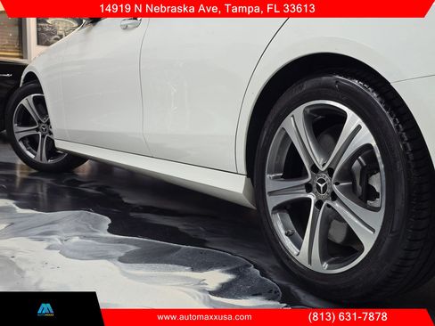Used 2018 Mercedes-Benz E 400 4MATIC Wagon w/ Premium 1 Package image 4