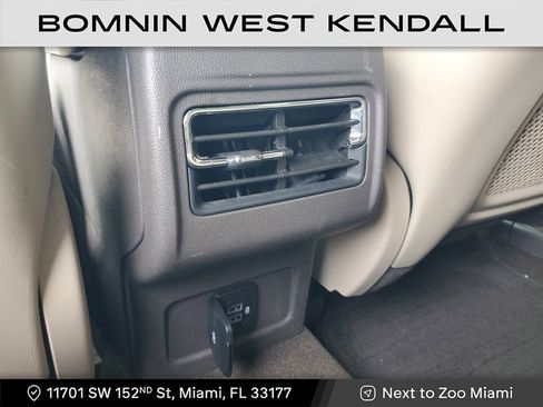 Used 2022 Lincoln Corsair Standard image 16