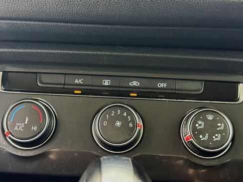 Used 2019 Volkswagen Tiguan S w/ Driver Assistance Package FWD image 18