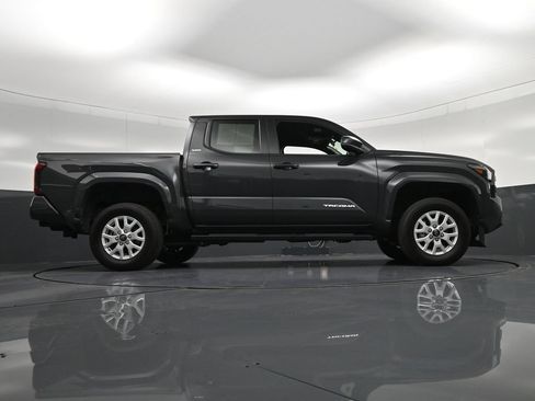 Used 2025 Toyota Tacoma SR5 RWD image 32
