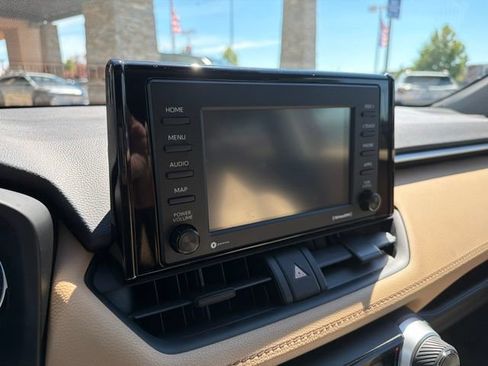 Certified 2021 Toyota RAV4 XLE AWD/4WD image 19
