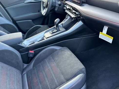 New 2024 Dodge Hornet GT image 15