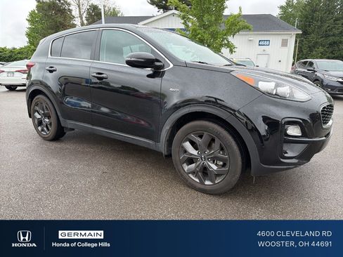 Used 2022 Kia Sportage LX w/ LX AWD Value Edition Package image 3