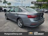 Used 2024 Volkswagen Jetta SE image 5