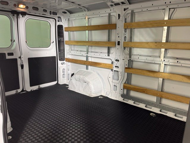 Used 2025 RAM ProMaster 2500 w/ U-Haul Equipment Group FWD image 30