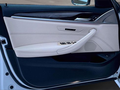 Used 2019 BMW 540i xDrive image 20