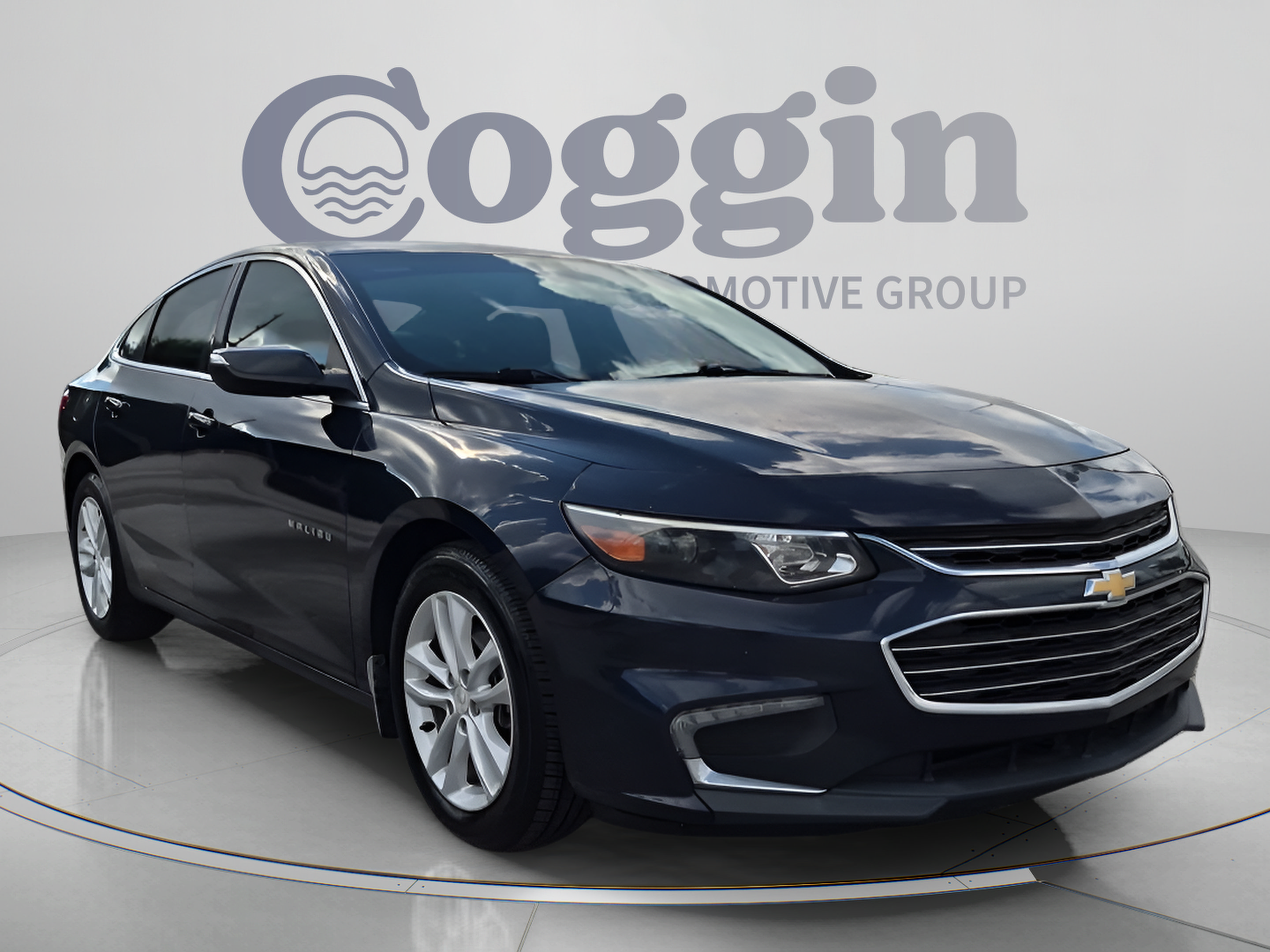 Used 2018 Chevrolet Malibu LT w/ Leather Package FWD image 8