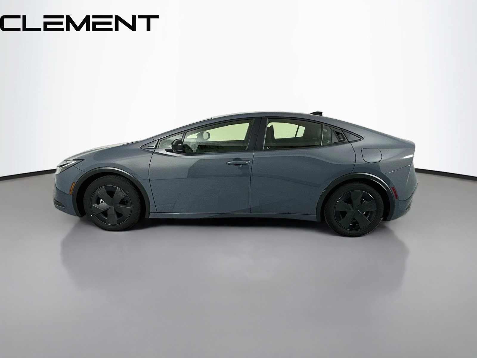Used 2026 Toyota Prius LE FWD image 6