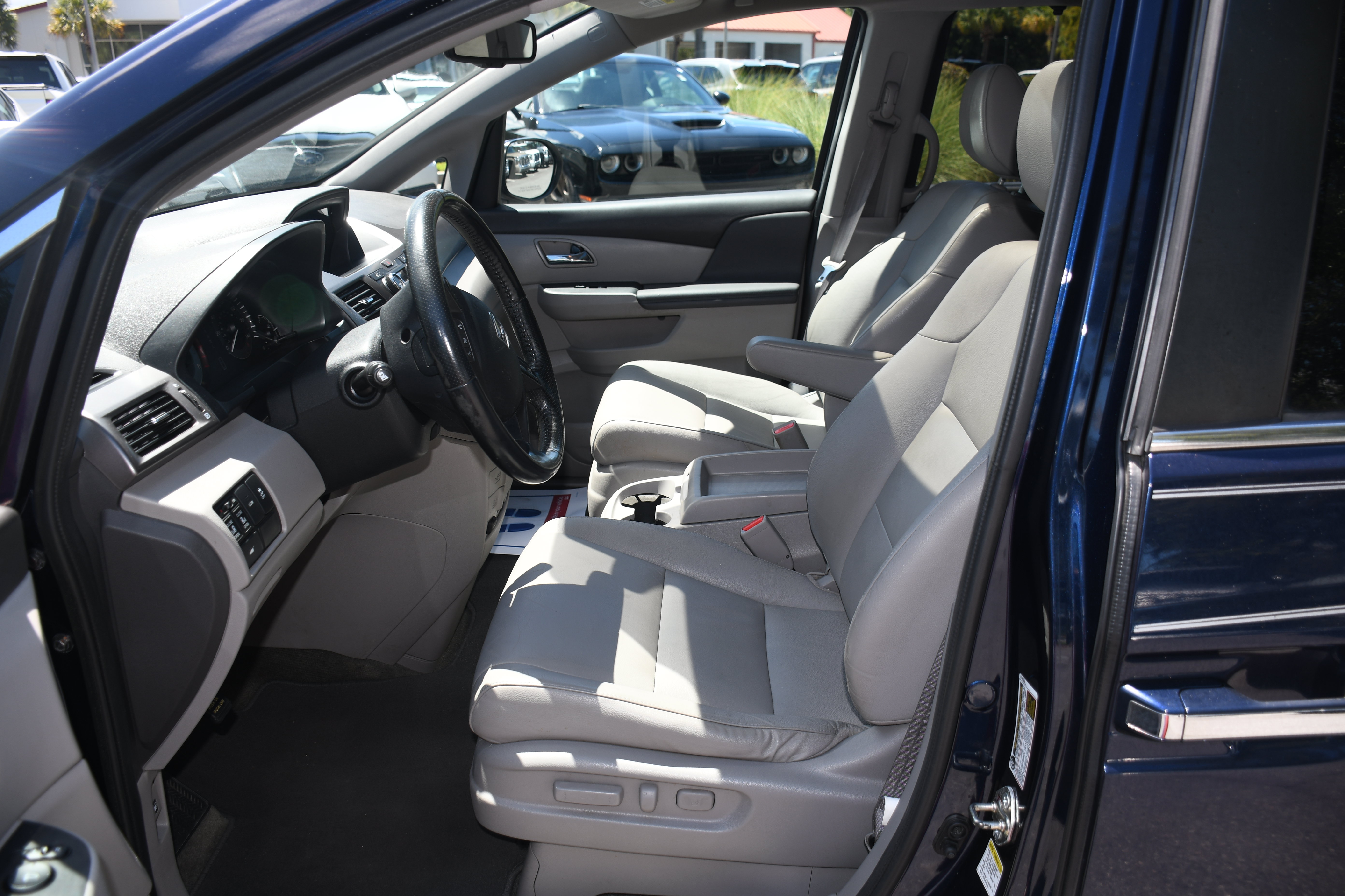 Used 2017 Honda Odyssey EX-L image 8
