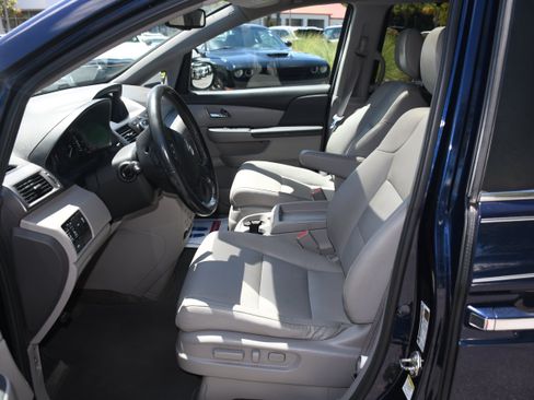 Used 2017 Honda Odyssey EX-L image 8