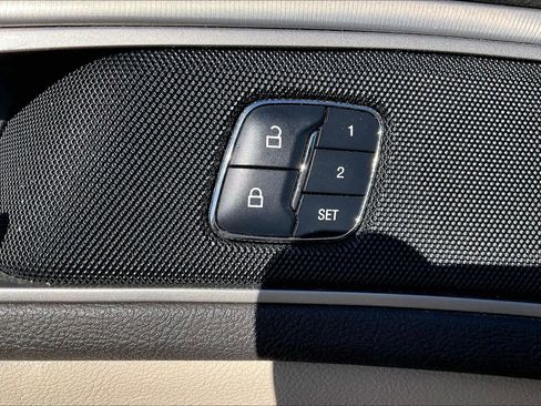 Used 2017 Lincoln MKZ Premiere image 12