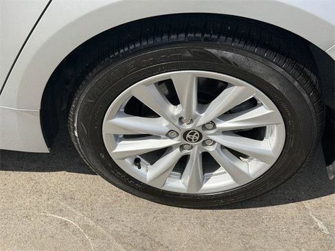 Certified 2025 Toyota Corolla XLE image 8