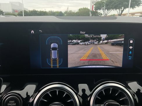 Used 2025 Mercedes-Benz GLA 250 image 31