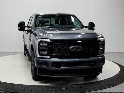 New 2026 Ford F350 Lariat w/ Black Appearance Package