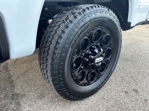 New 2026 Ford F250 Lariat w/ Black Appearance Package image 16