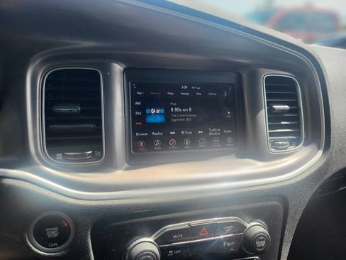 Used 2022 Dodge Charger SXT RWD image 37
