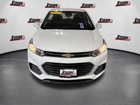 Used 2018 Chevrolet Trax LS AWD/4WD image 2