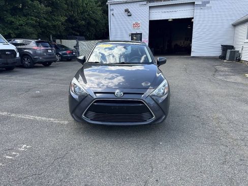 Used 2018 Toyota Yaris iA FWD image 8