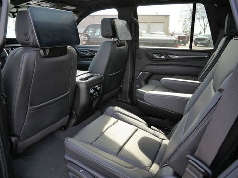 Used 2024 GMC Yukon Denali w/ Denali Reserve Package AWD/4WD image 28