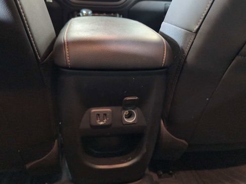 Used 2022 GMC Canyon AT4 w/ Trailering Package image 19