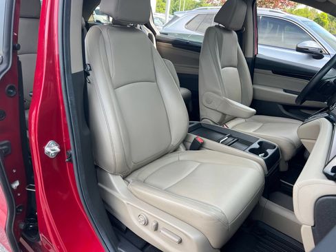 Used 2024 Honda Odyssey Touring image 44
